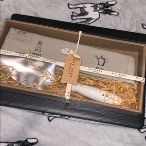 Rae Dunn gardening kit